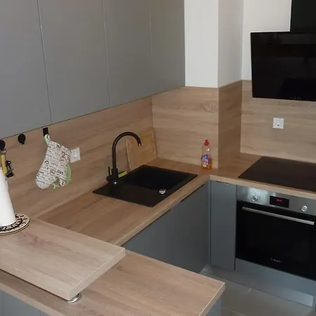 Jere With Private Parking Apartman *